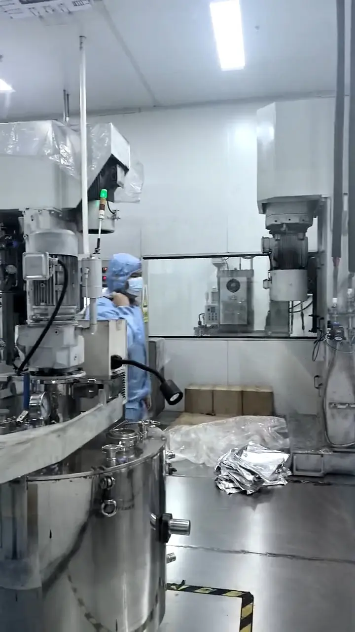 LFPOWER lithium battery material mixing workshop