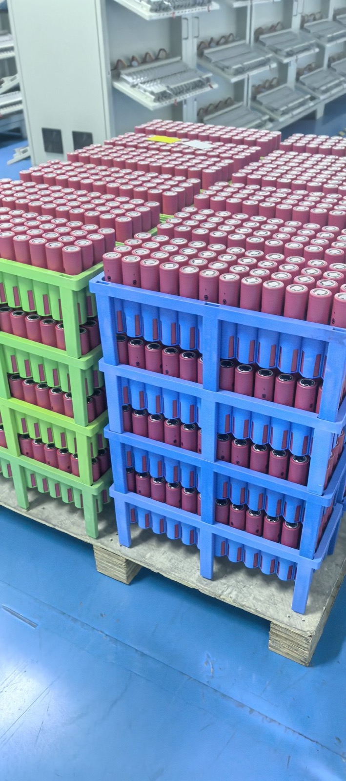 LFPOWER cylindrical cells prepared in turnover baskets